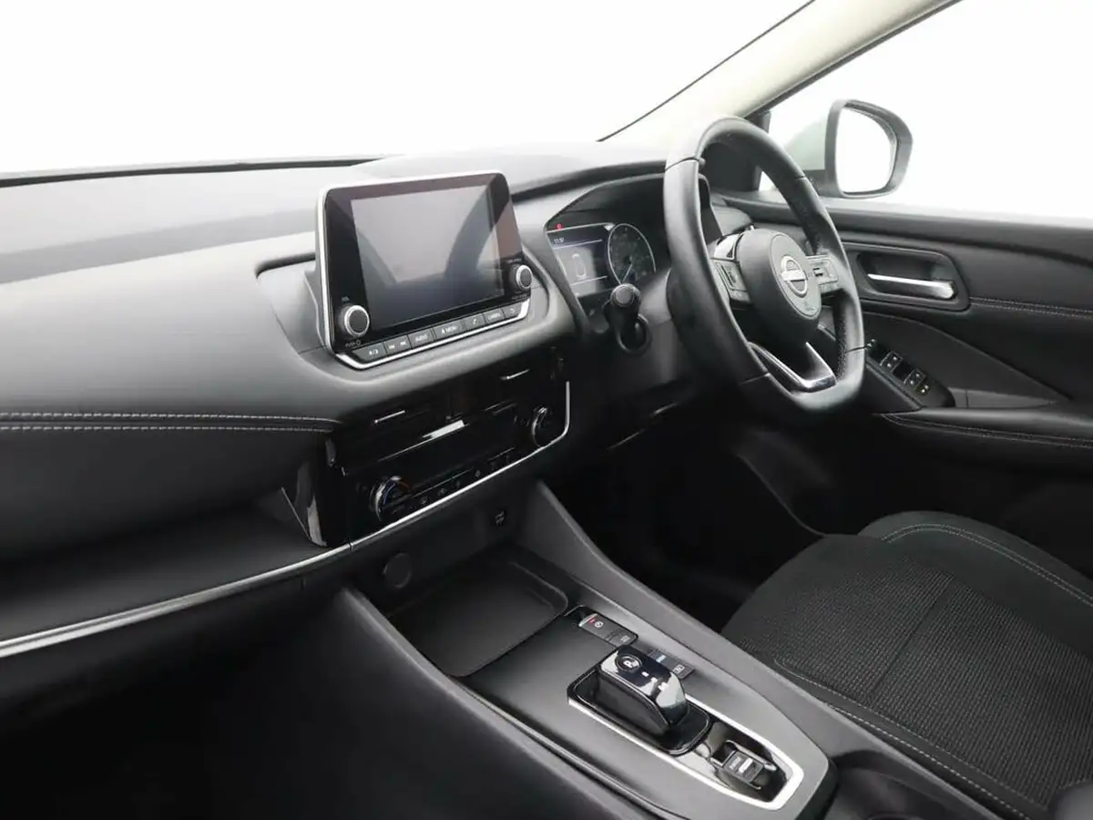 2022-nissan-qashqai-15-acenta-premium-big-12