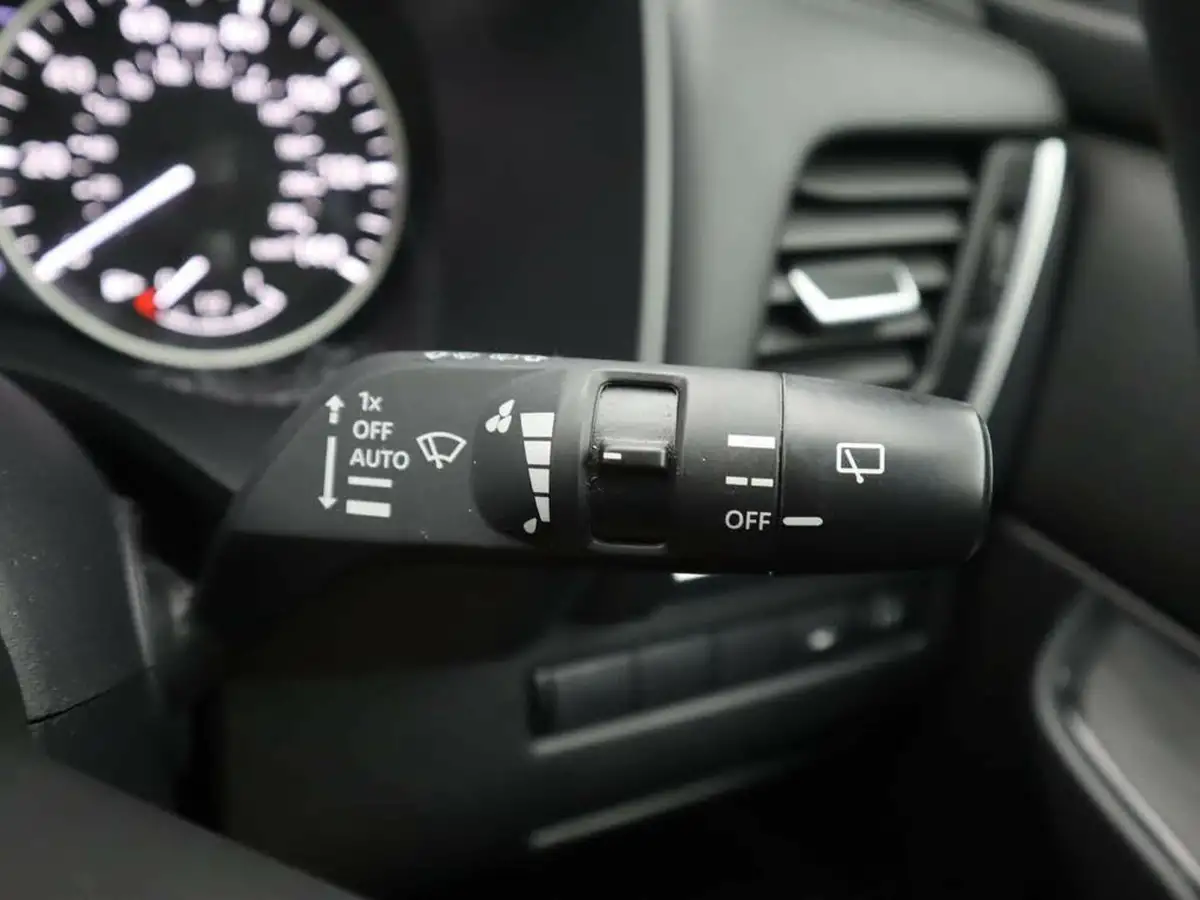 2022-nissan-qashqai-15-acenta-premium-big-36