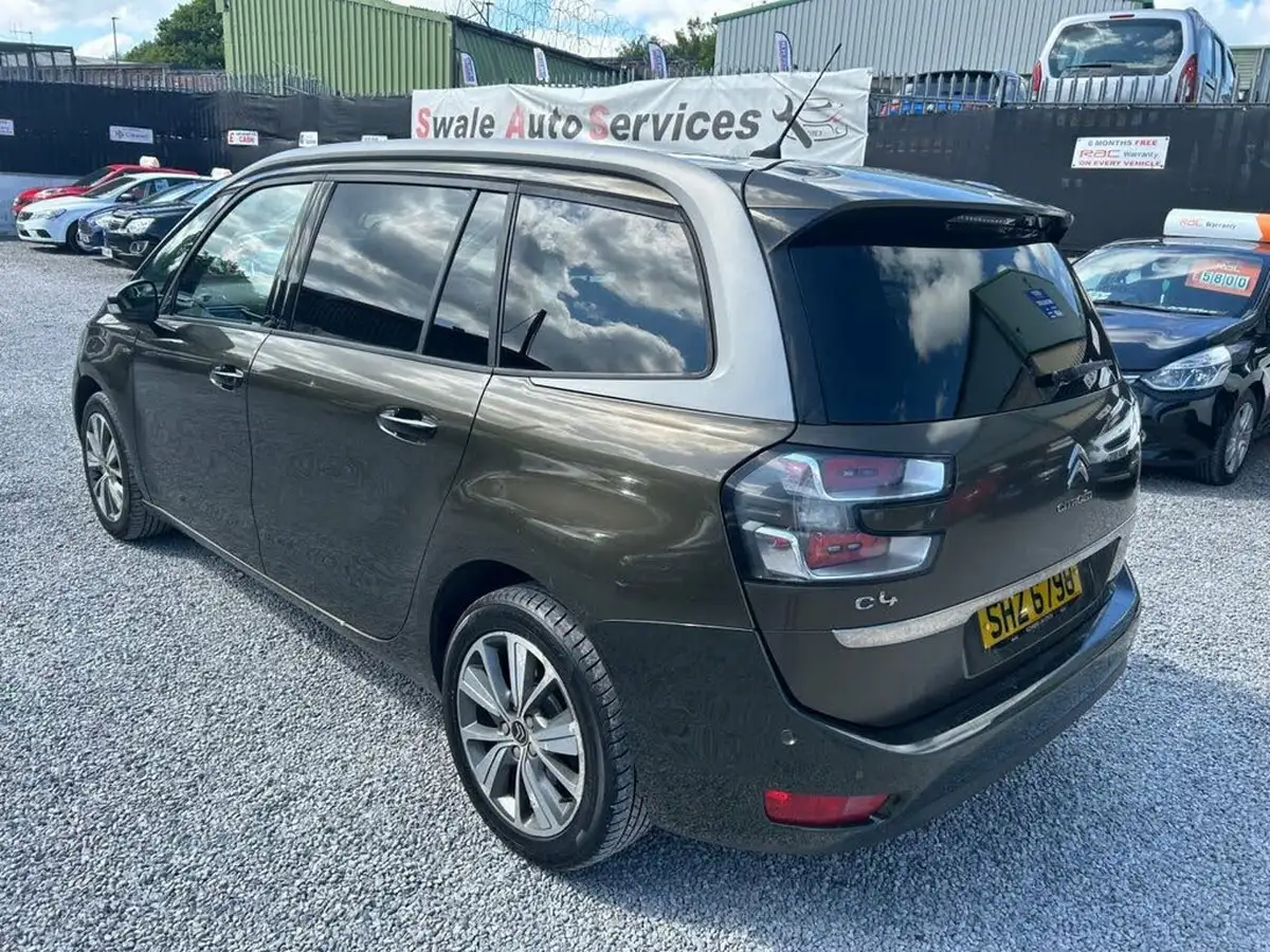 2014-citroen-grand-c4-picasso-16e-hdi-exclusive-big-7
