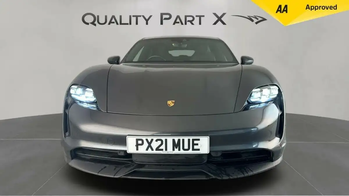 2021-porsche-taycan-e-base-476ps-performance-battery-plus-big-7