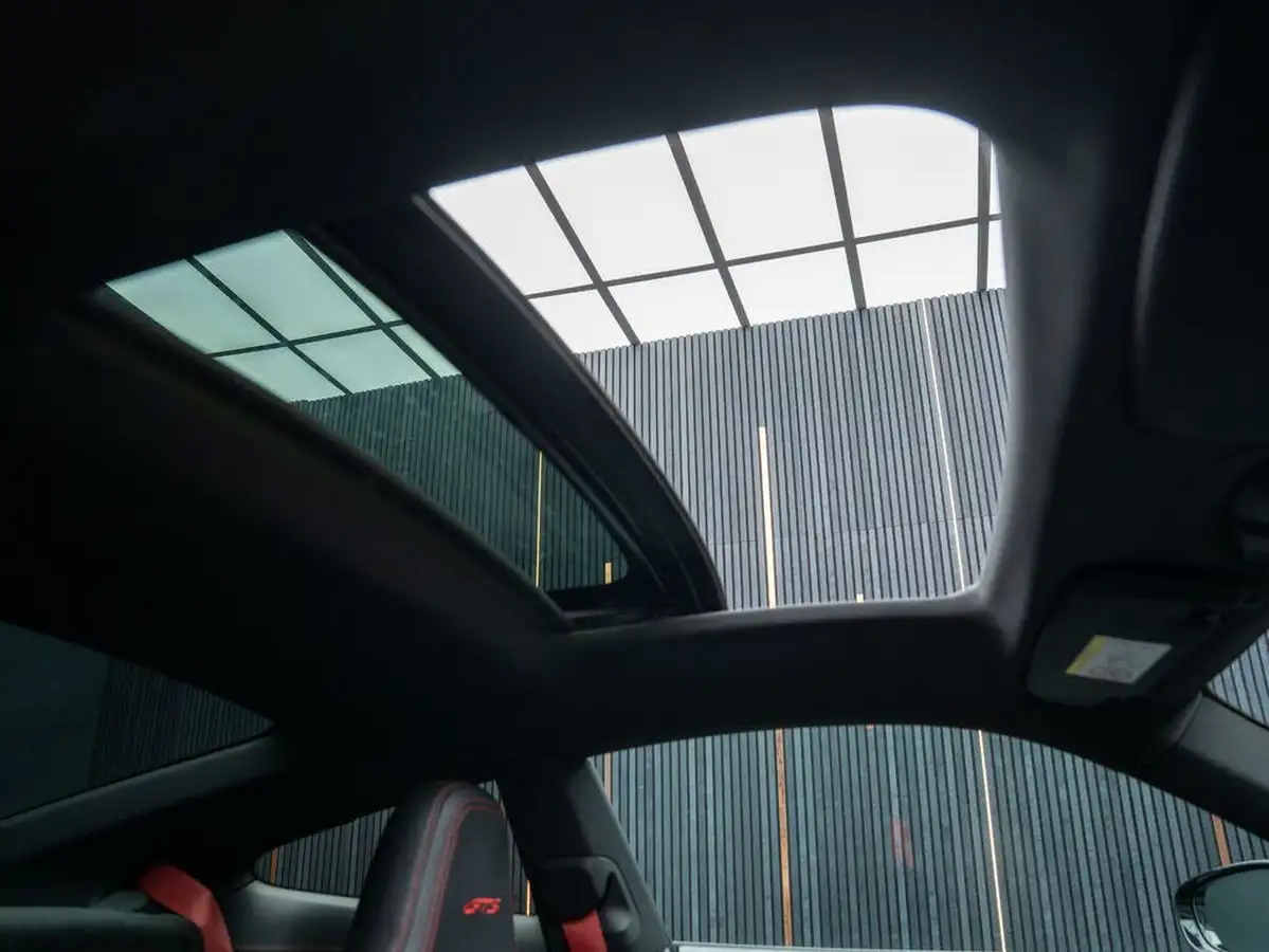 2022-porsche-911-30-carrera-gts-coupe-pdk-big-3
