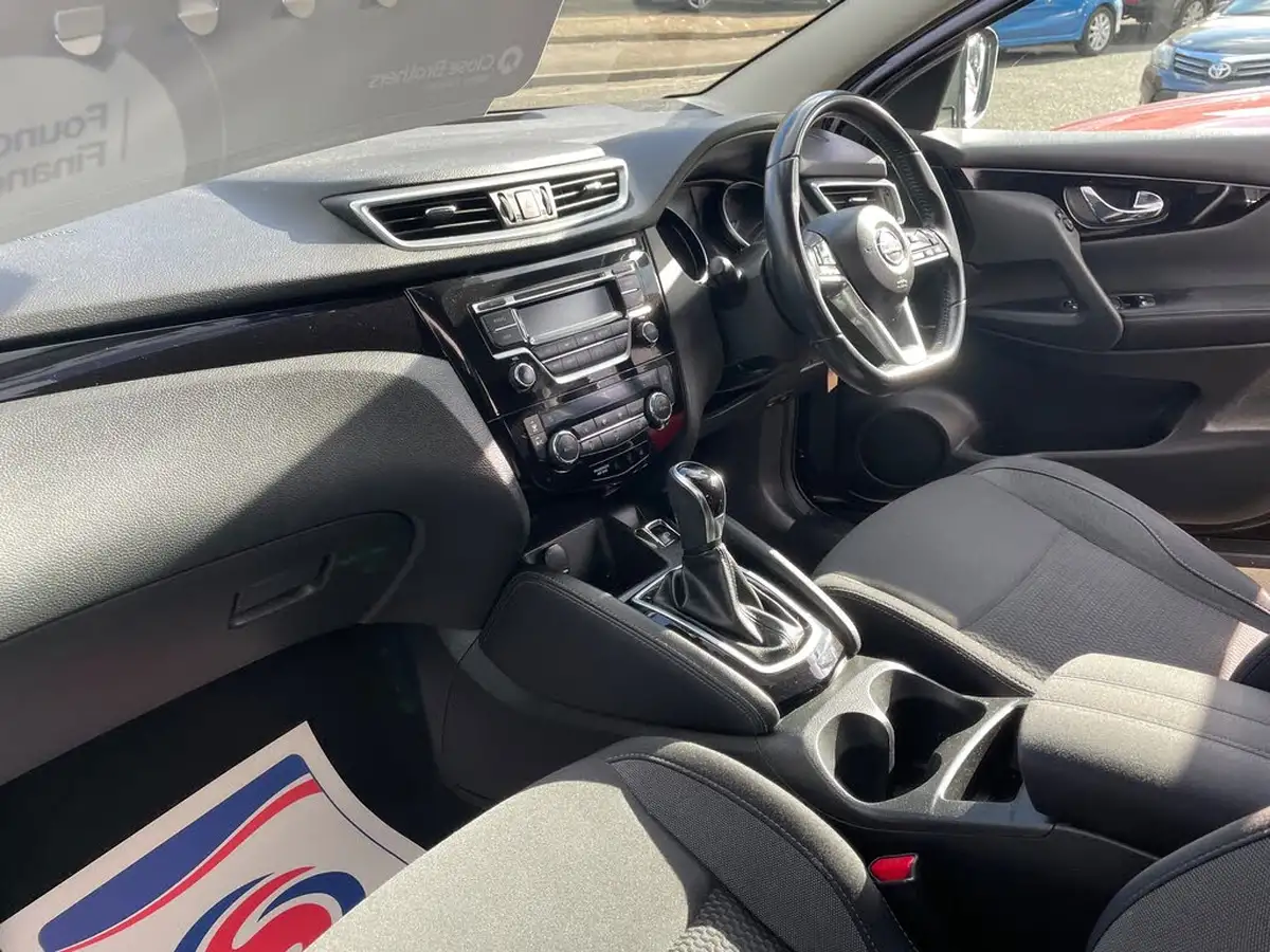 2018-nissan-qashqai-12-dig-t-acenta-xtronic-cvt-big-20
