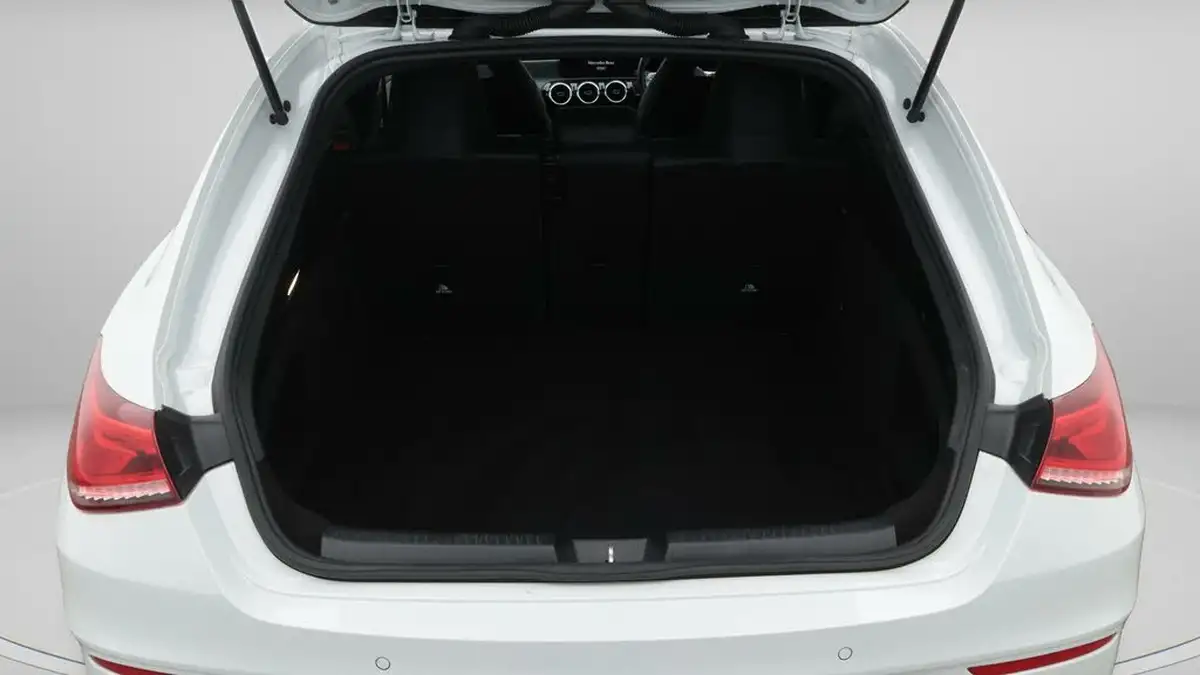 2022-mercedes-benz-cla-13-cla-200-amg-line-shooting-brake-5d-big-16