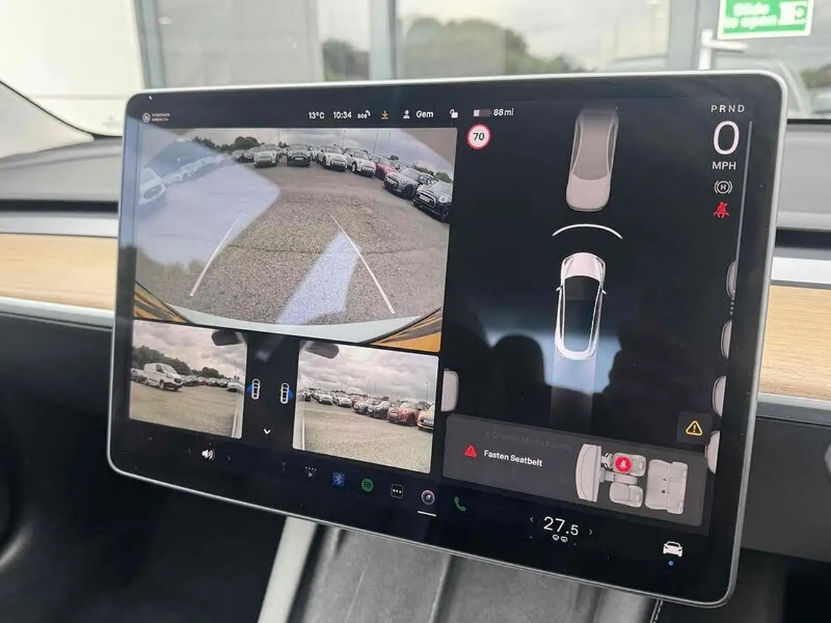 2021-tesla-model-3-e-standard-plus-big-39