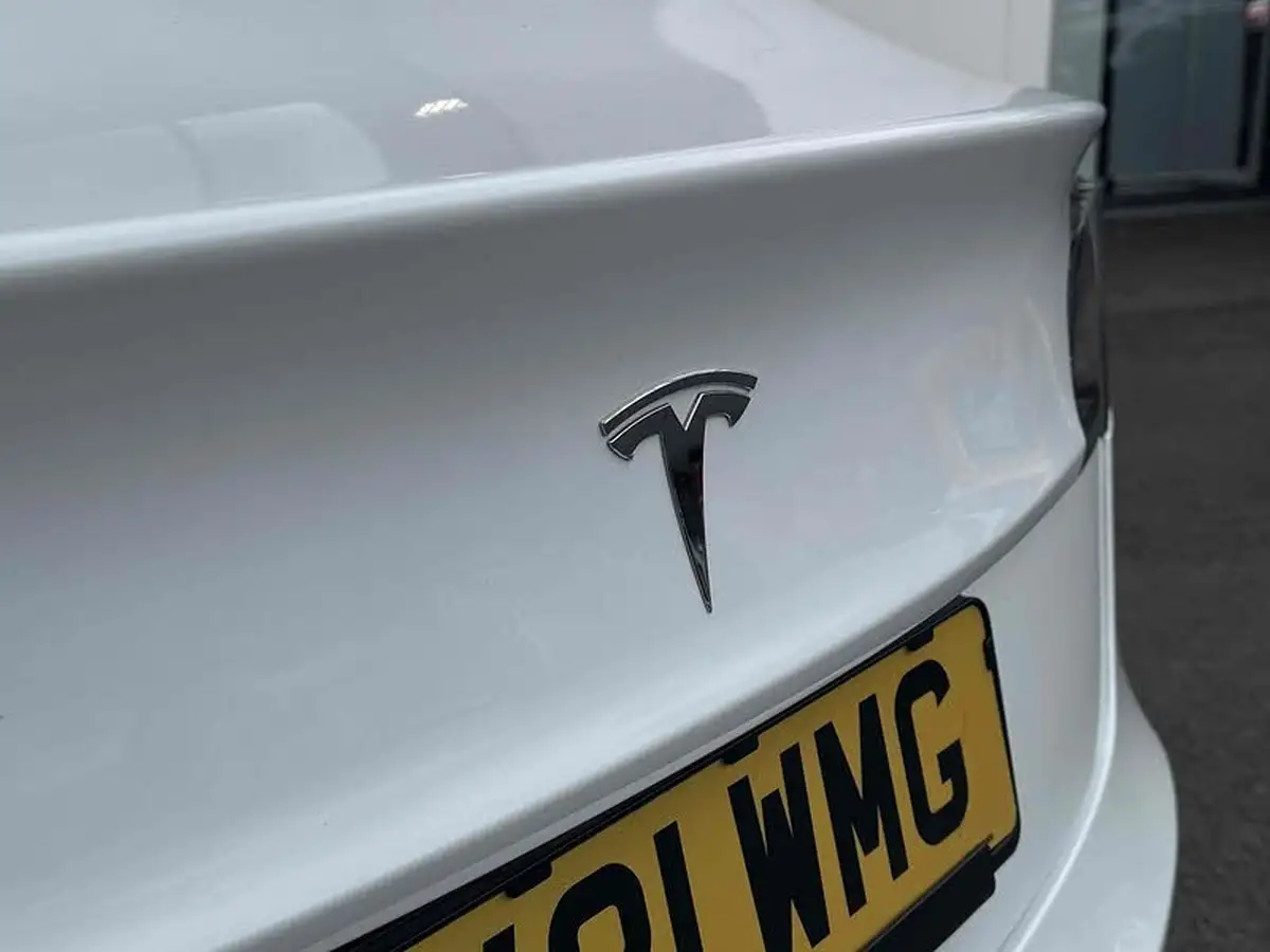 2021-tesla-model-3-e-standard-plus-big-11