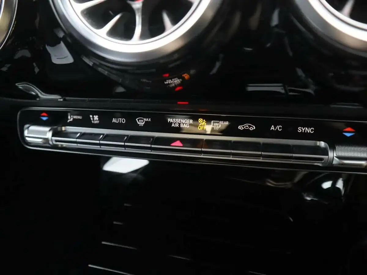 2022-mercedes-benz-cla-13-cla-180-amg-line-premium-coupe-4d-big-26