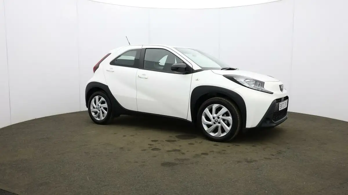 2023-toyota-aygo-x-10-vvt-i-pure-cvt-big-48