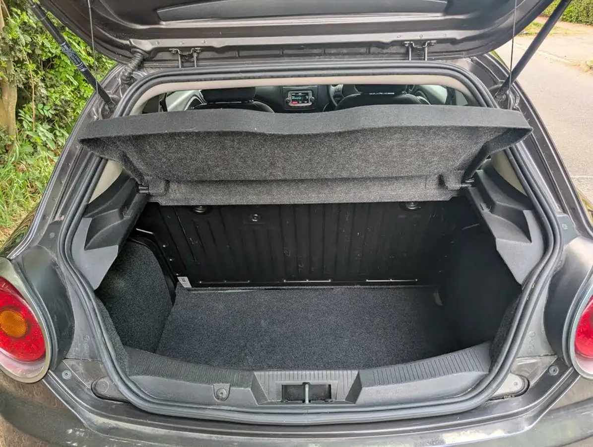 2019-alfa-romeo-mito-09-big-26