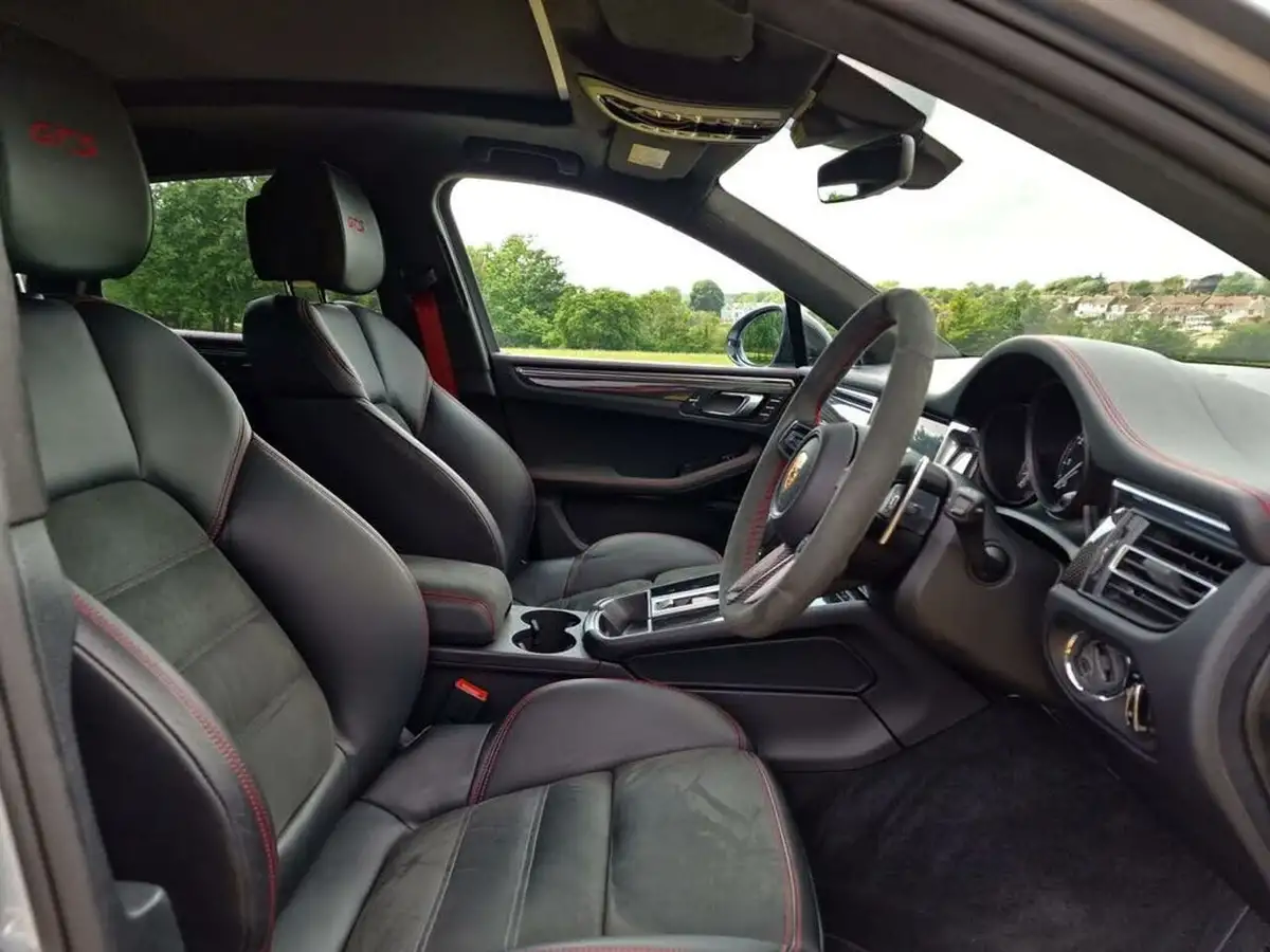 2024-porsche-macan-29-v6-gts-big-6