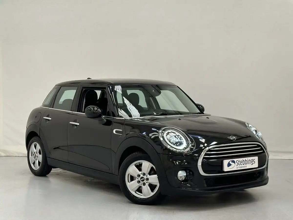 2018-mini-cooper-15td-cooper-d-series-ii-ss-hatchback-5d-big-0