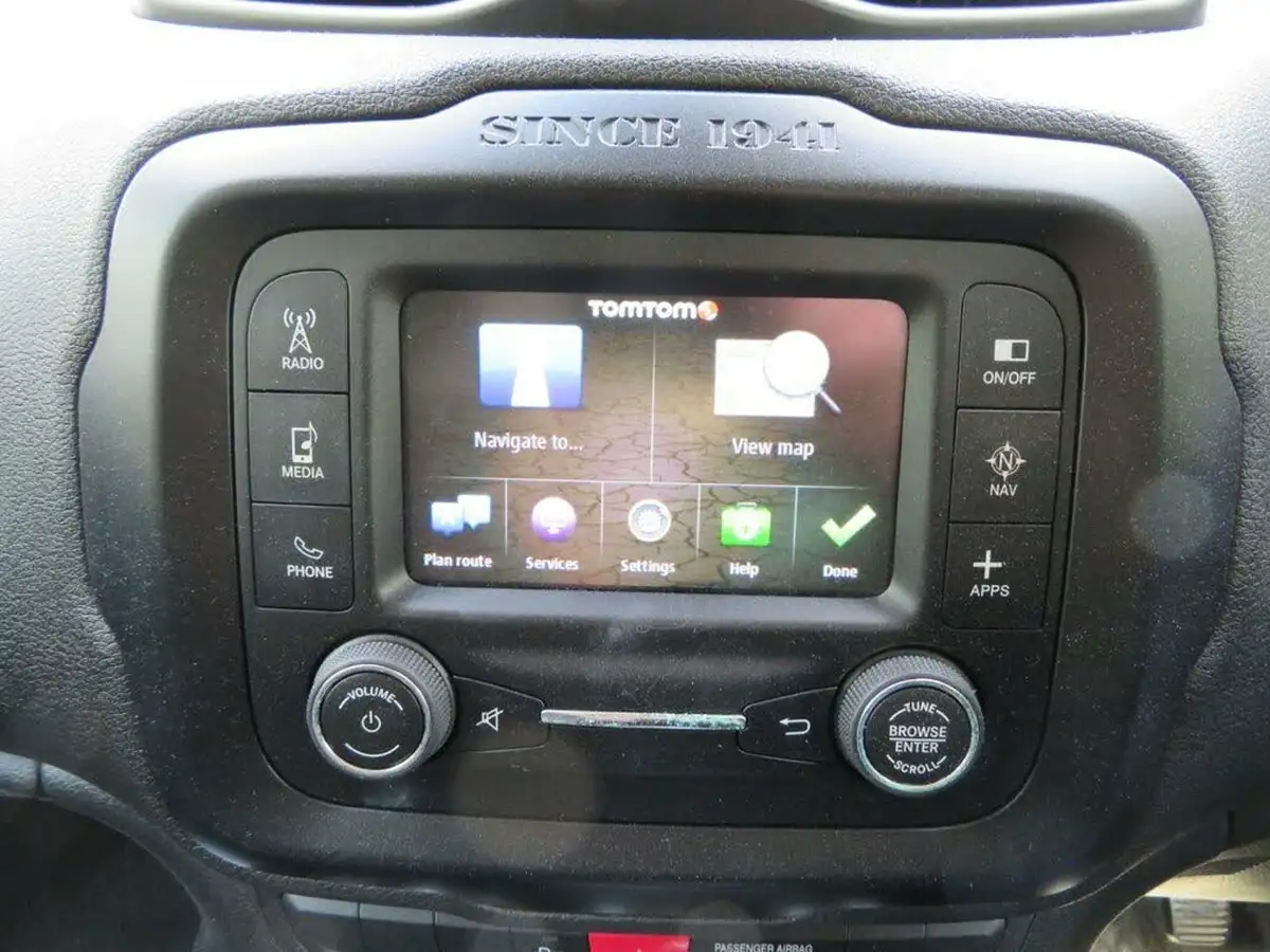 2017-jeep-renegade-14-multiair-ii-longitude-big-8