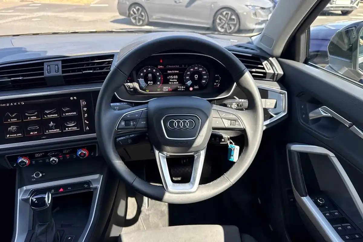 2024-audi-q3-15-35-tfsi-sport-station-wagon-s-tronic-big-17