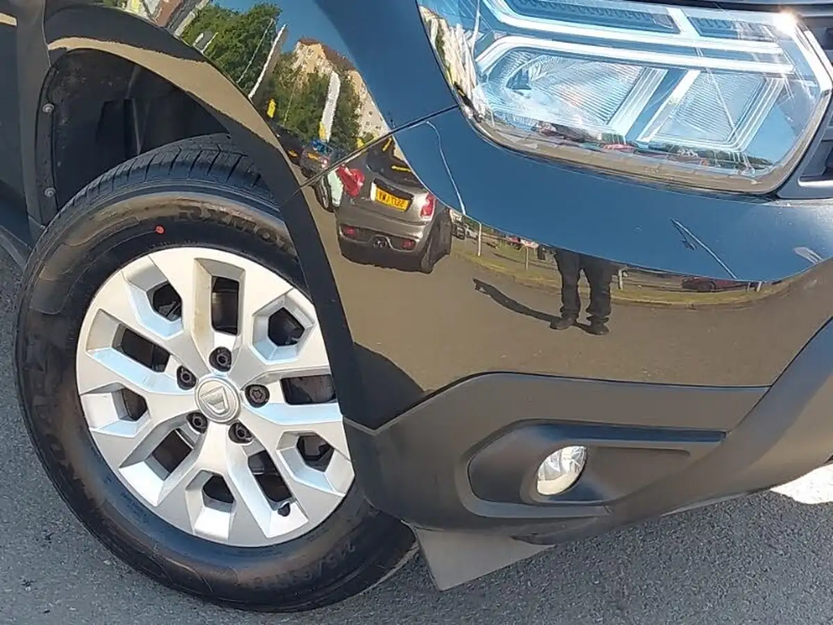 2022-dacia-duster-13-tce-comfort-130hpeu6d-4x2-window-van-big-8