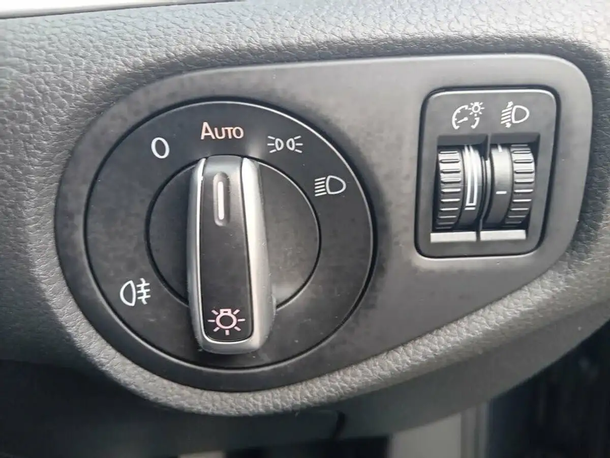 2021-volkswagen-sharan-14-tsi-se-nav-dsg-big-30