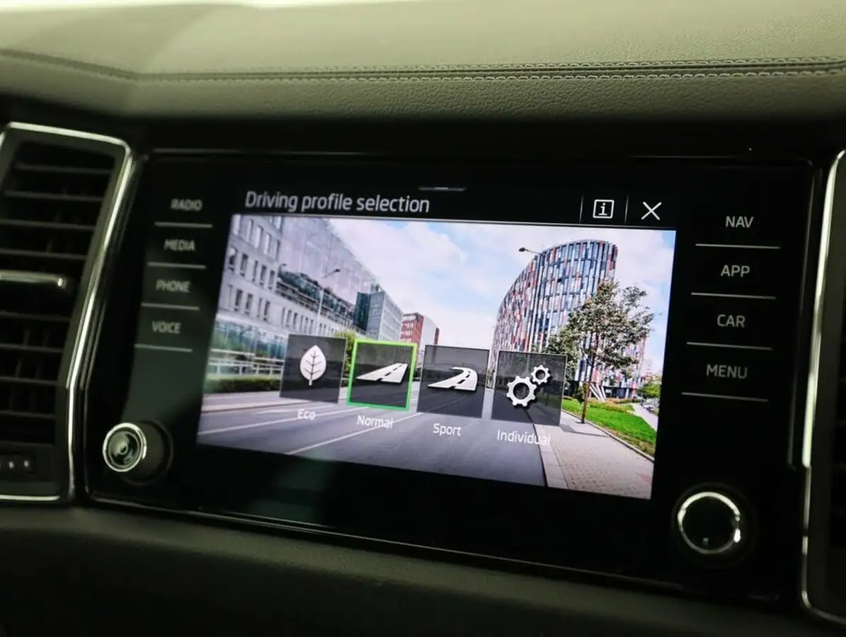 2022-skoda-kodiaq-15-tsi-se-l-dsg-big-43