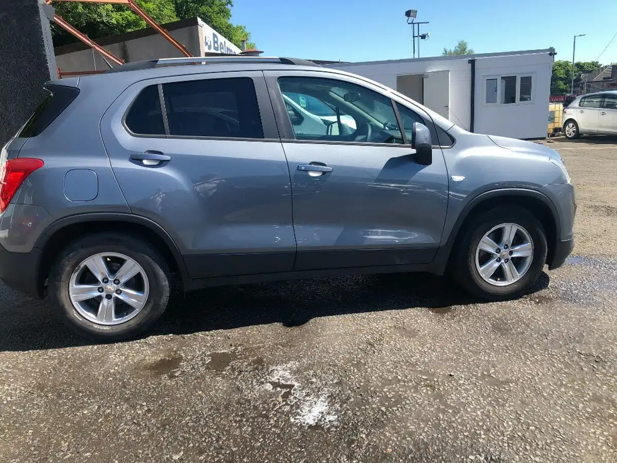 2014-chevrolet-trax-16-ls-big-9