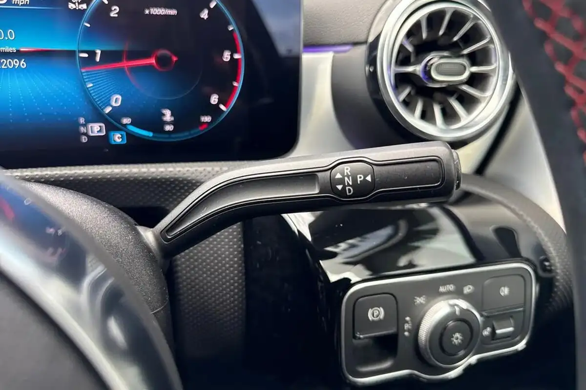 2023-mercedes-benz-cla-20d-cla-220d-amg-line-premium-plus-night-edition-coupe-4d-big-43