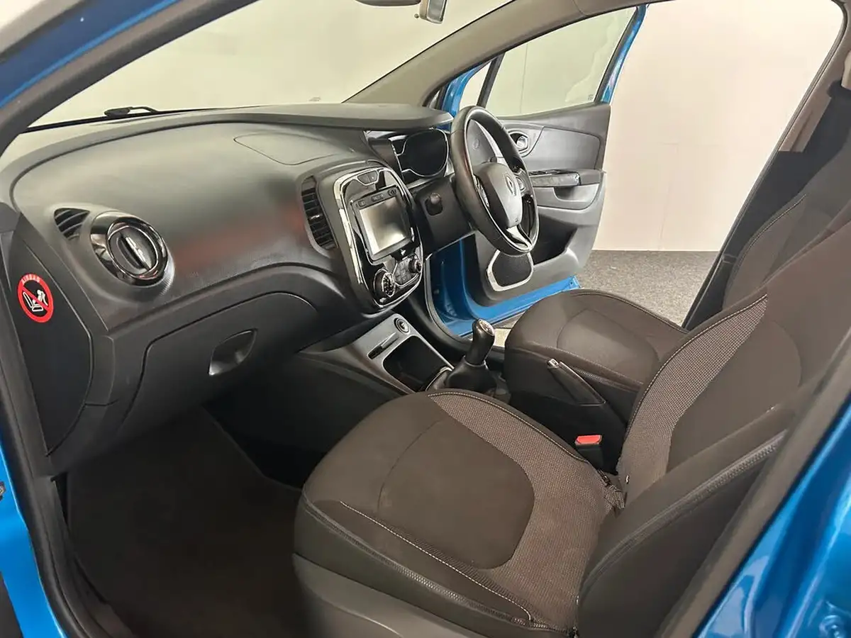 2016-renault-captur-09-dynamique-s-nav-big-25
