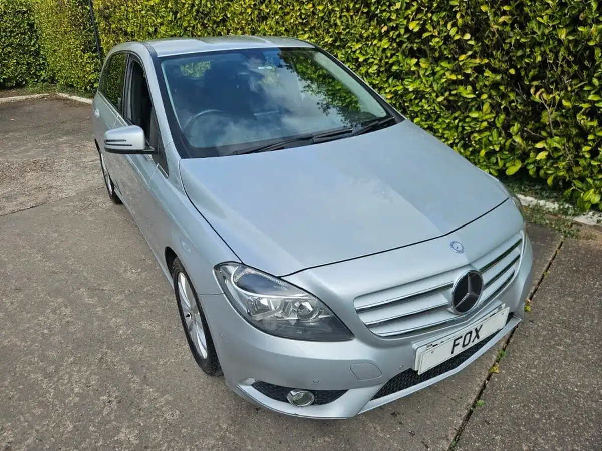 2014-mercedes-benz-b-class-15-cdi-b180-se-15cdi-109bhp-eco-big-11
