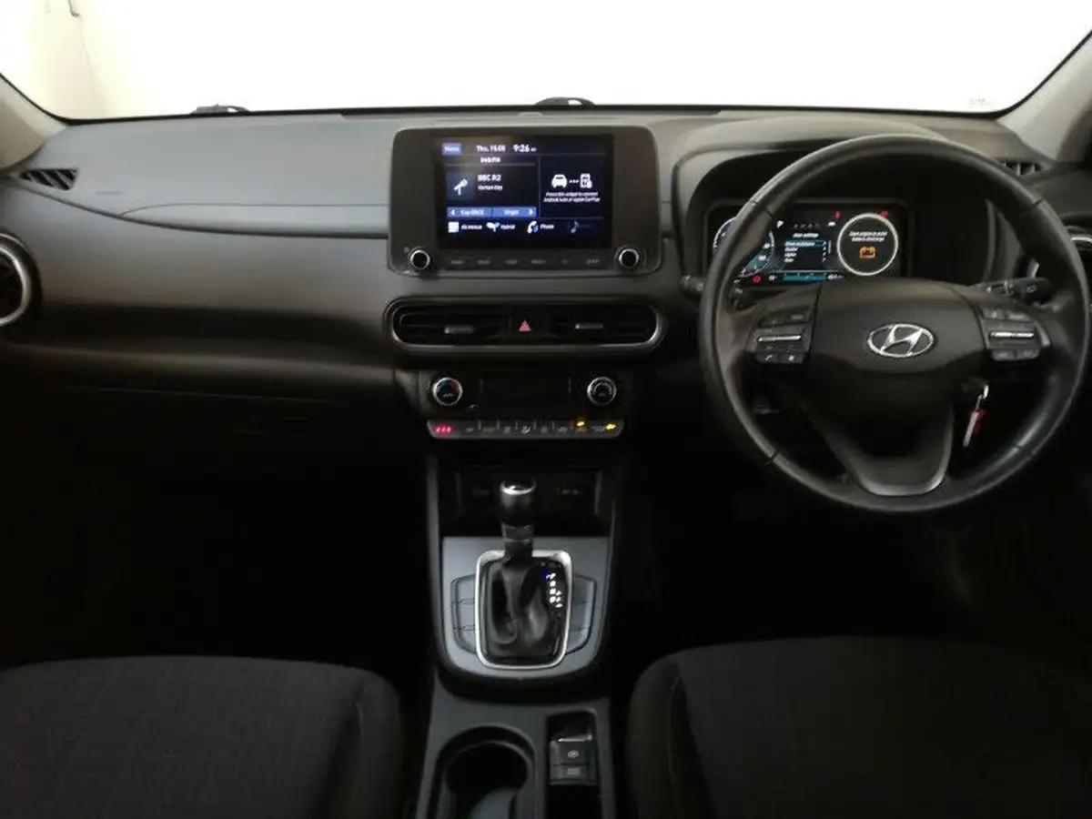 2021-hyundai-kona-16-gdi-se-connect-big-2