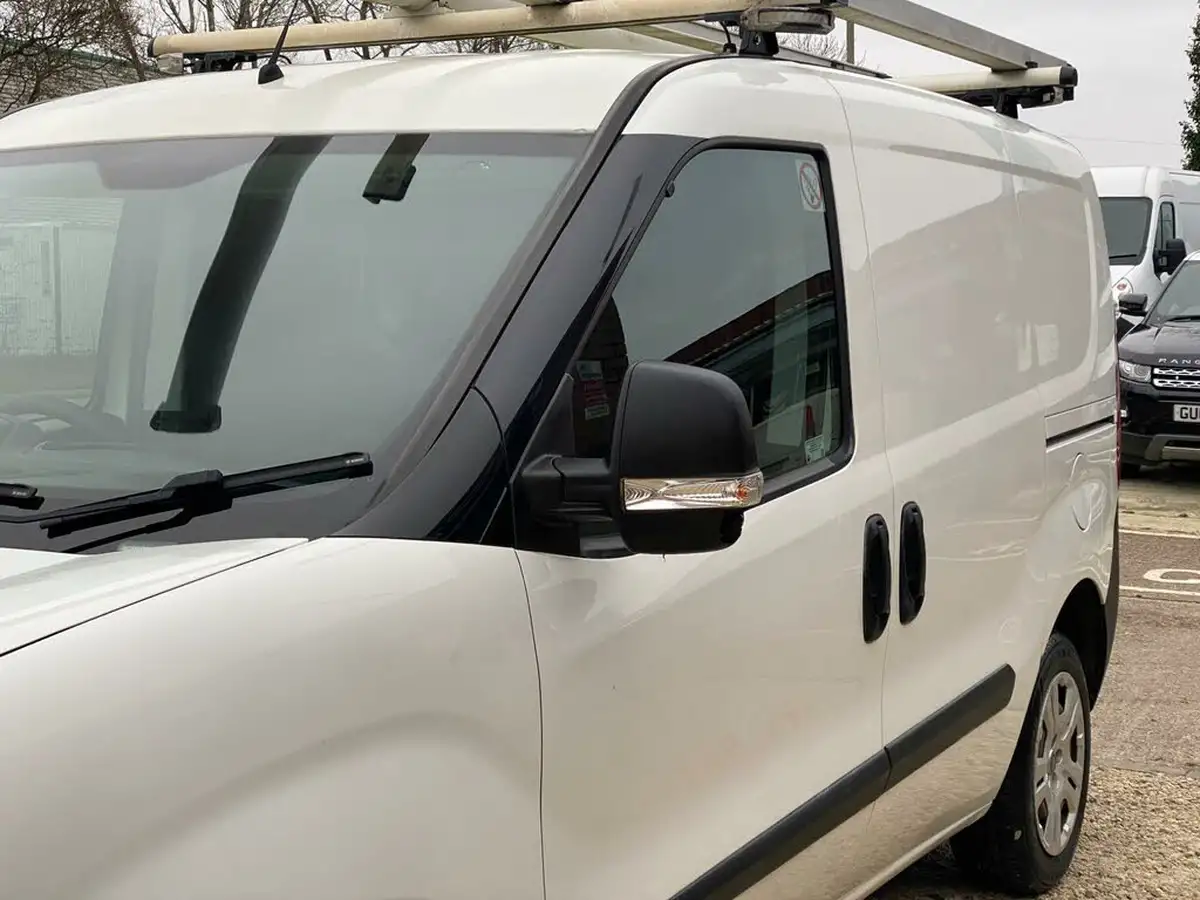 2015-fiat-doblo-cargo-13td-v-l1-refrigerated-van-big-28