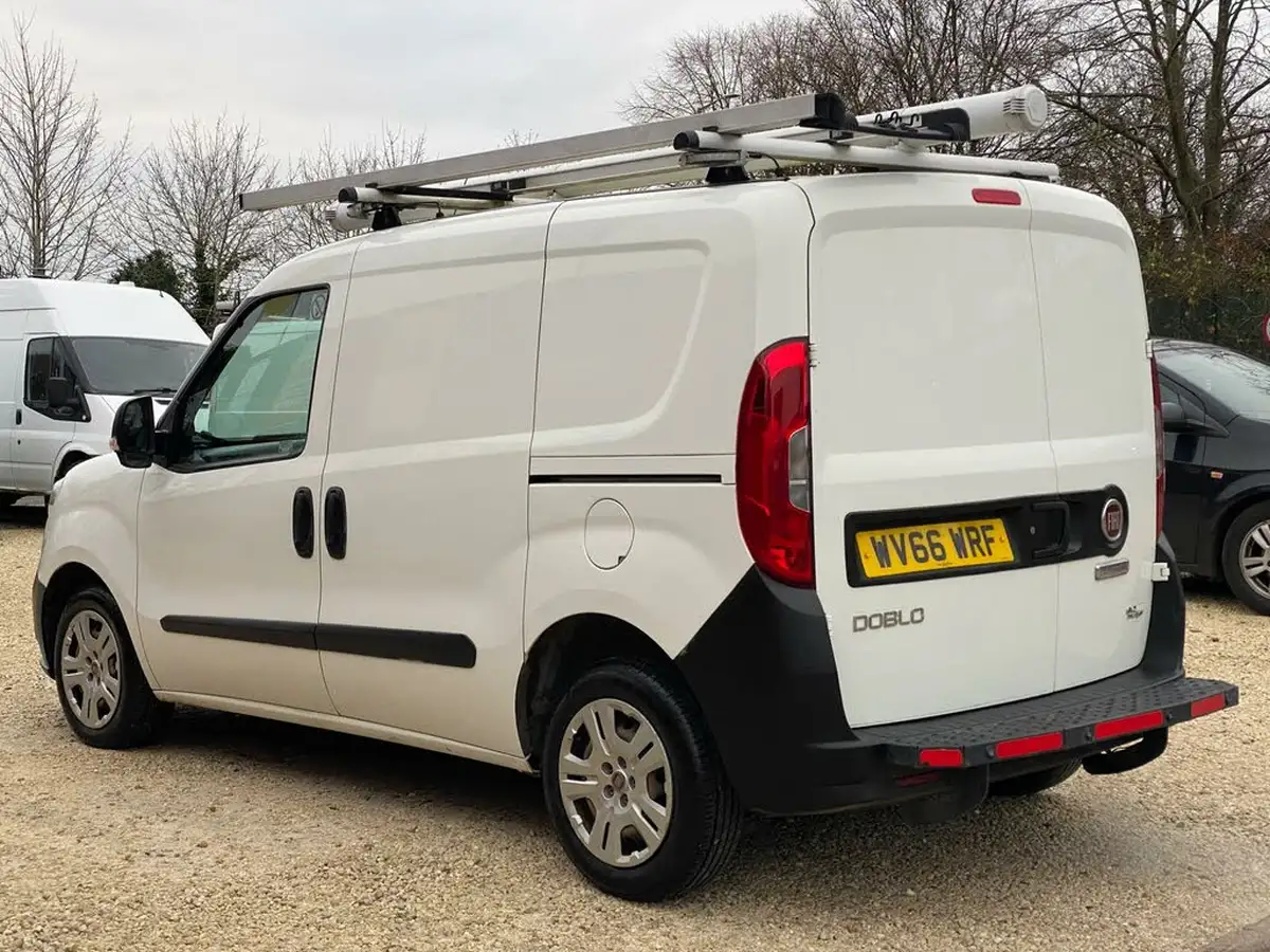 2015-fiat-doblo-cargo-13td-v-l1-refrigerated-van-big-4