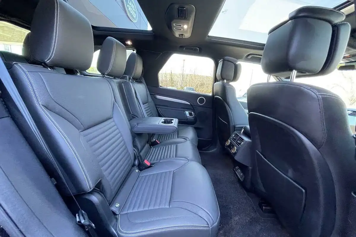 2024-land-rover-discovery-30-d350-dynamic-hse-big-45