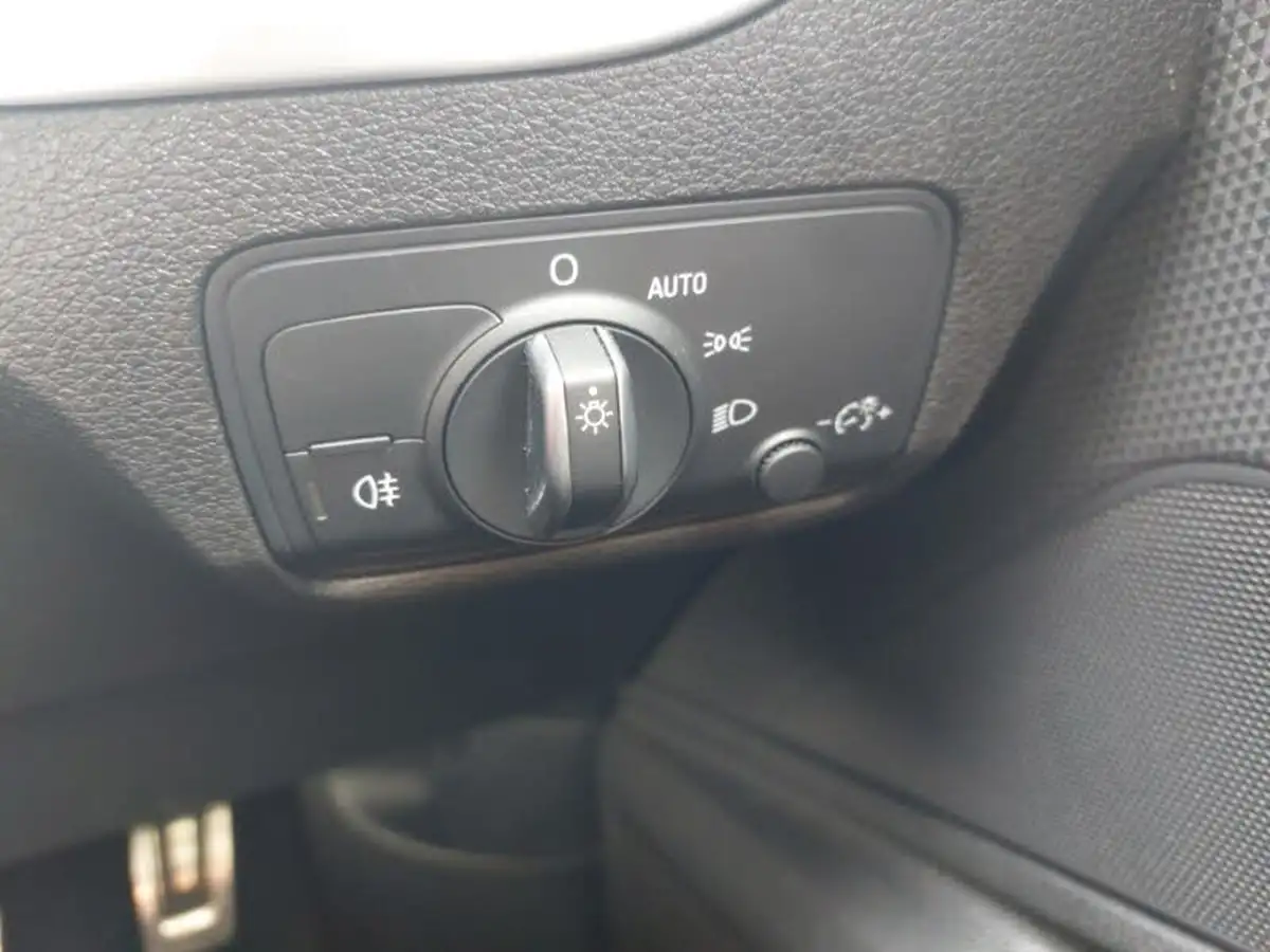 2023-audi-q2-10-30-tfsi-s-line-big-13