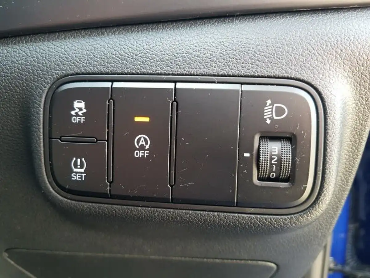 2022-hyundai-i20-10-t-gdi-se-connect-eclutch-imt-big-13
