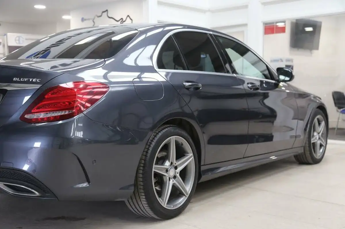 2015-mercedes-benz-c-class-21cdi-c220-amg-line-ss-saloon-4d-big-20
