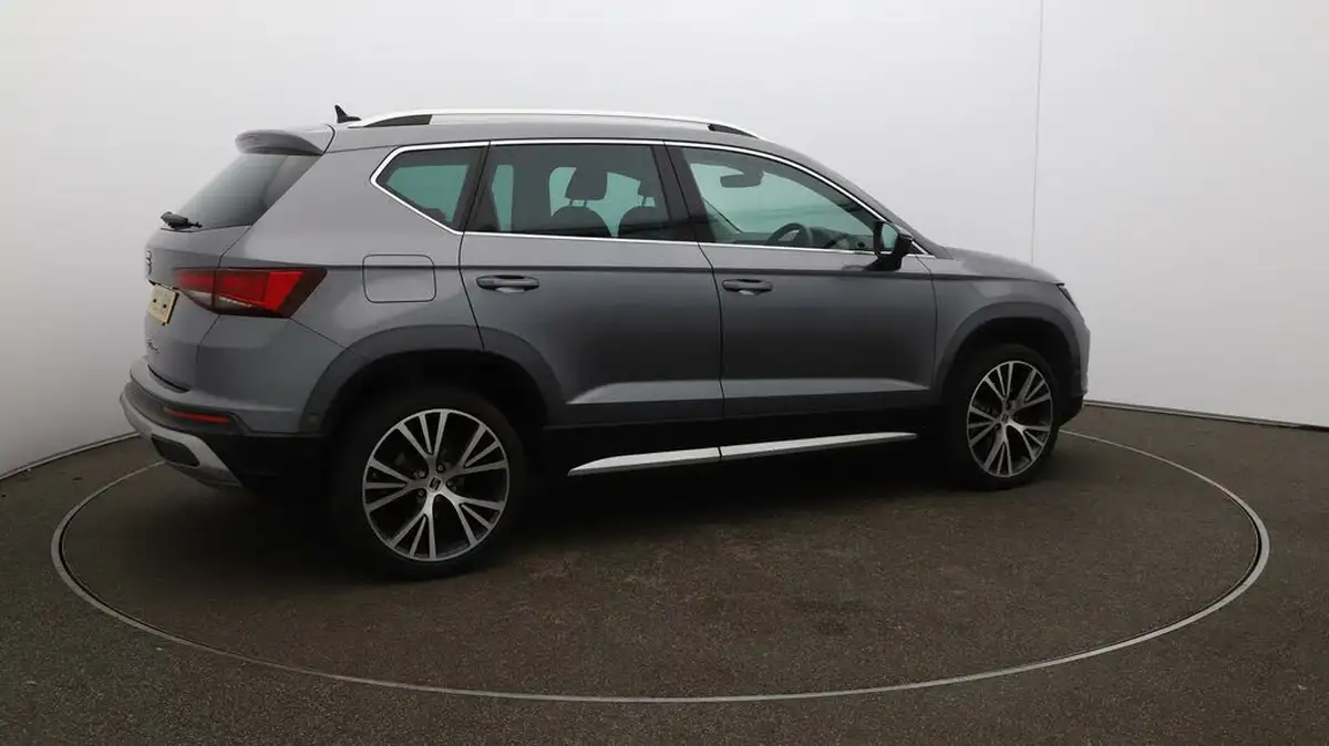 2022-seat-ateca-15-ecotsi-xperience-lux-dsg-big-52