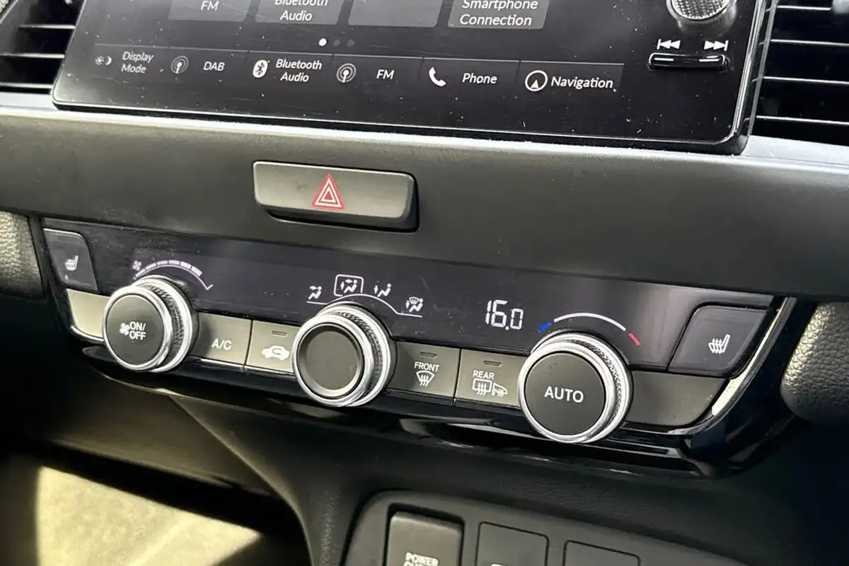 2021-honda-jazz-15-i-mmd-crosstar-ex-107ps-big-14
