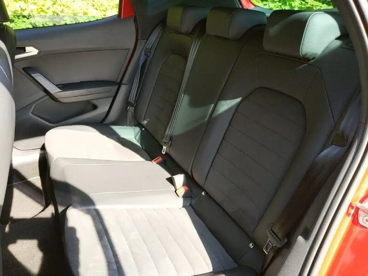 2022-seat-arona-10-tsi-fr-sport-dsg-big-5
