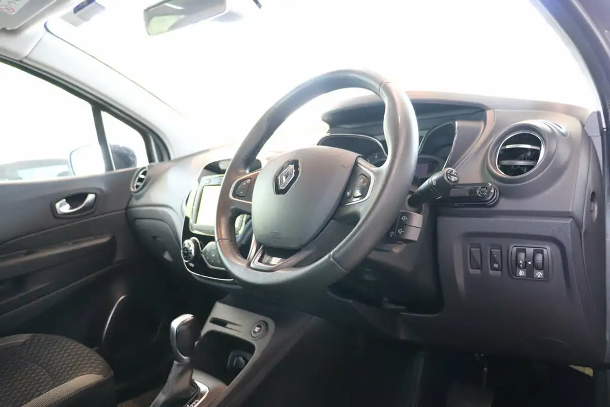 2017-renault-captur-15dci-dynamique-nav-90bhp-edc-auto-big-17