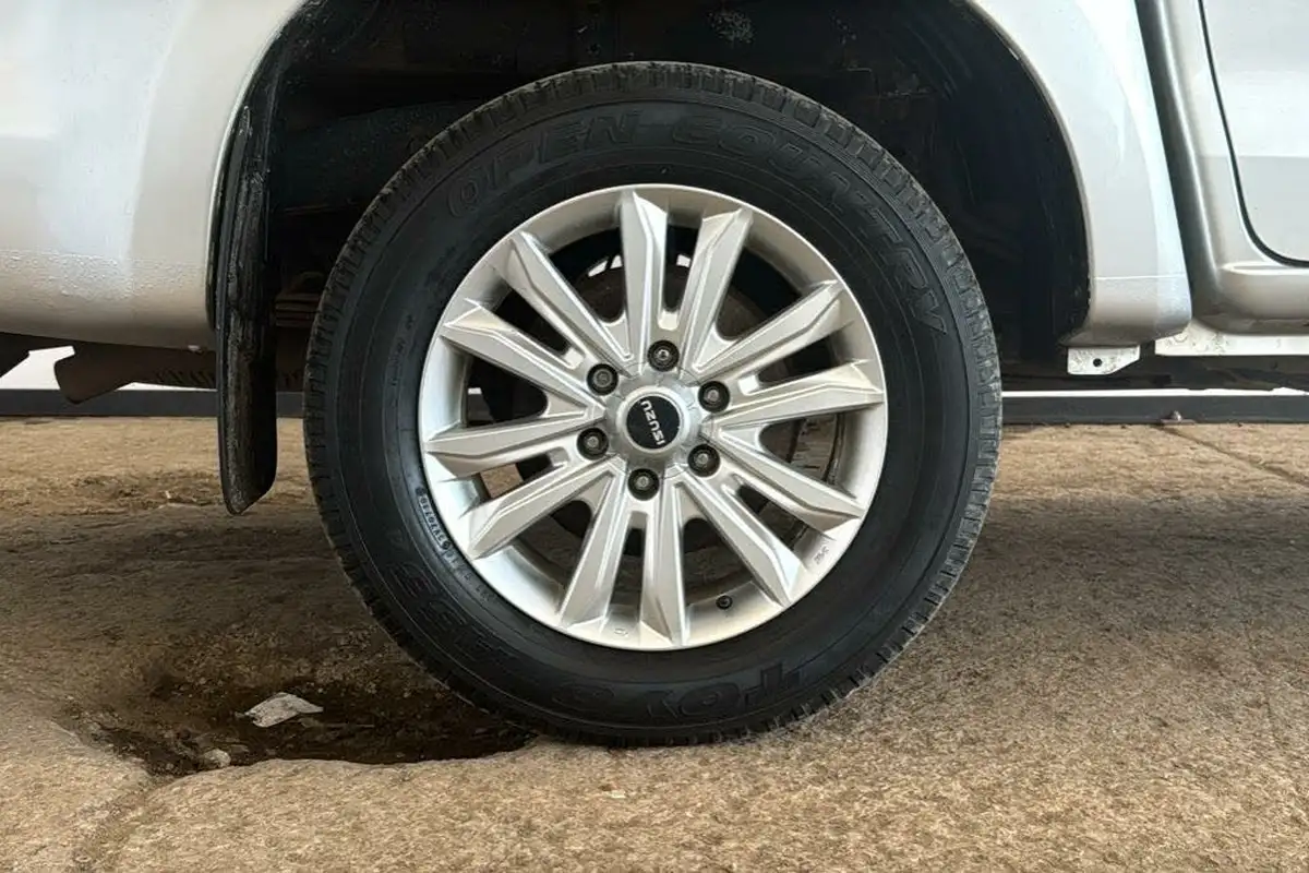2019-isuzu-d-max-19td-utah-big-9
