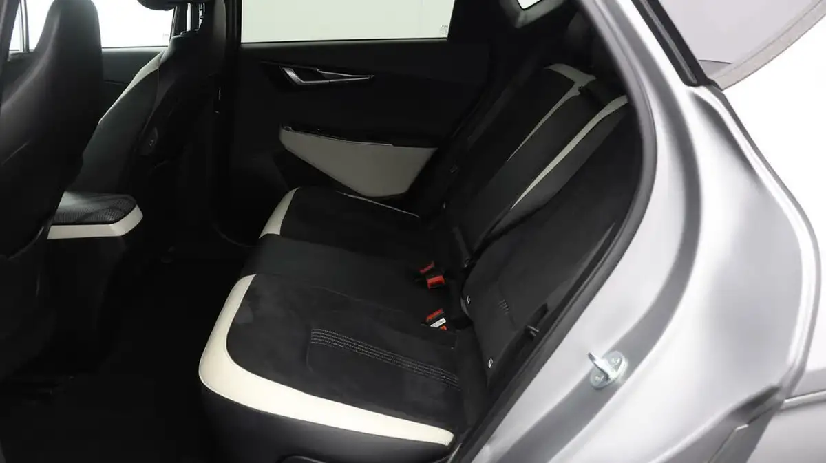 2022-kia-ev6-e-gt-line-225bhp-heat-pump-big-15