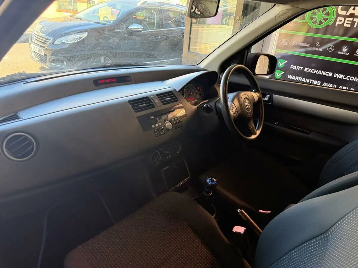 2007-suzuki-swift-15-glx-5d-big-13