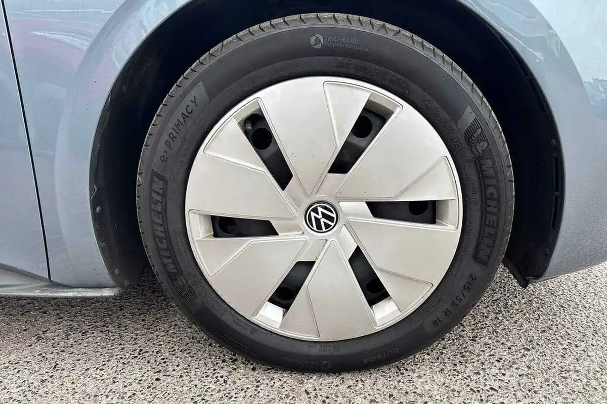 2021-volkswagen-id3-e-life-204ps-58kwh-pro-performance-big-4