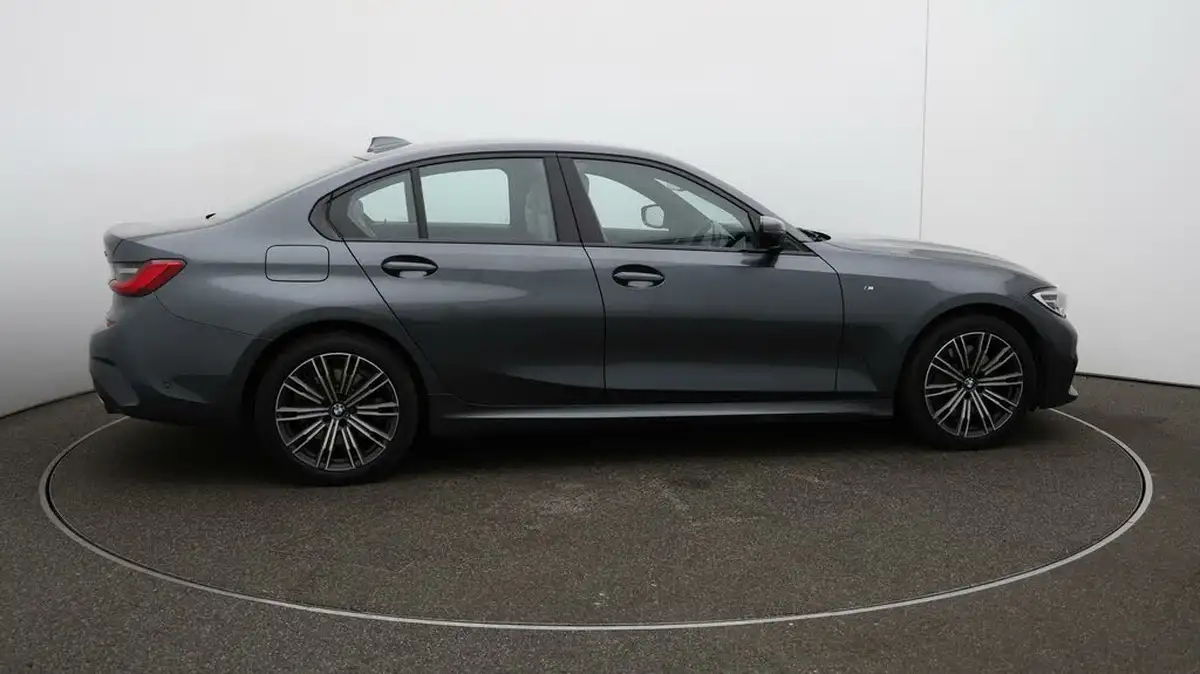 2020-bmw-3-series-20-330e-m-sport-saloon-4d-big-8