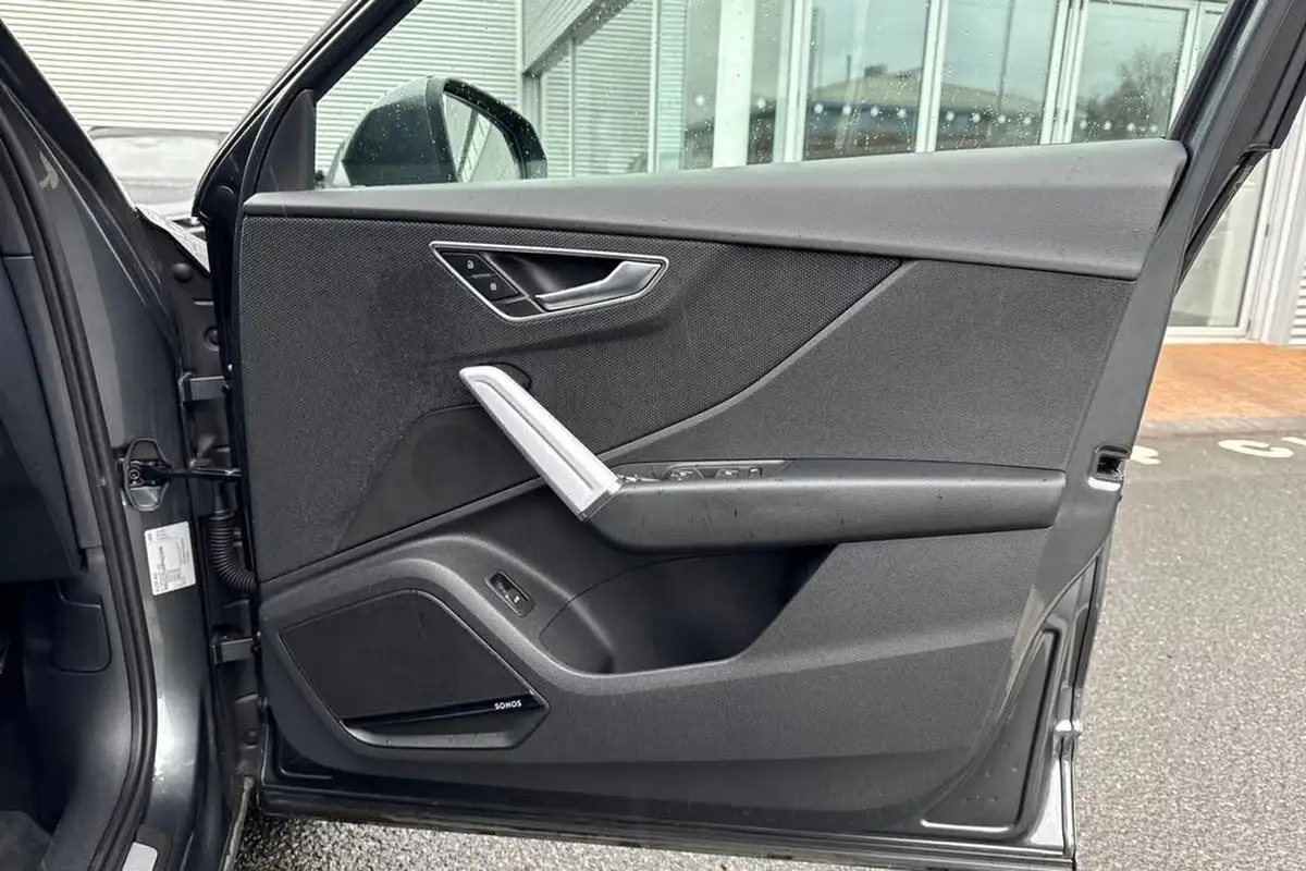 2023-audi-q2-15-35-tfsi-s-line-tronic-big-42