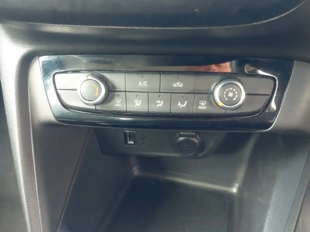 2022-vauxhall-corsa-12-turbo-se-edition-big-10