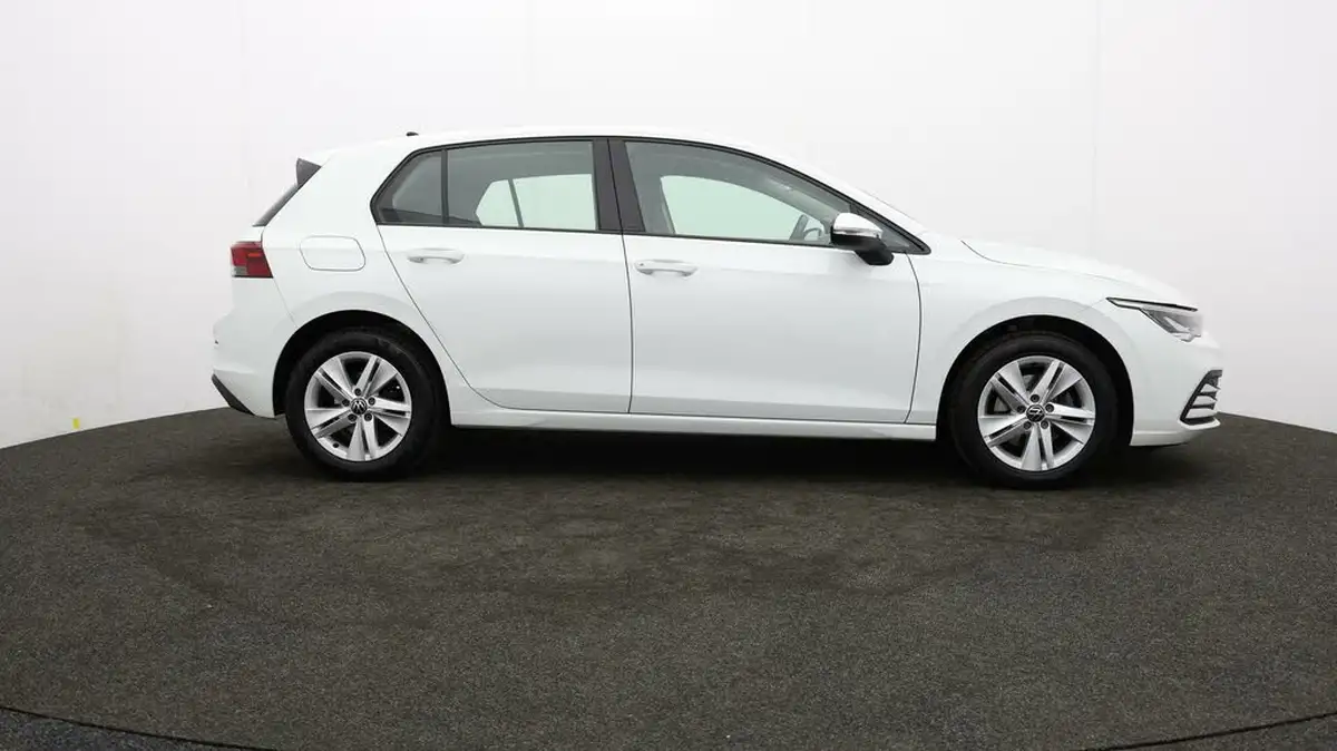 2021-volkswagen-golf-15-tsi-life-130ps-hatchback-big-31