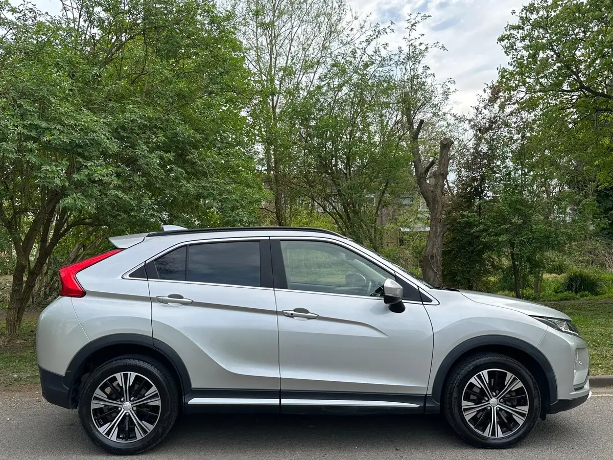 2018-mitsubishi-eclipse-cross-15-3-big-7