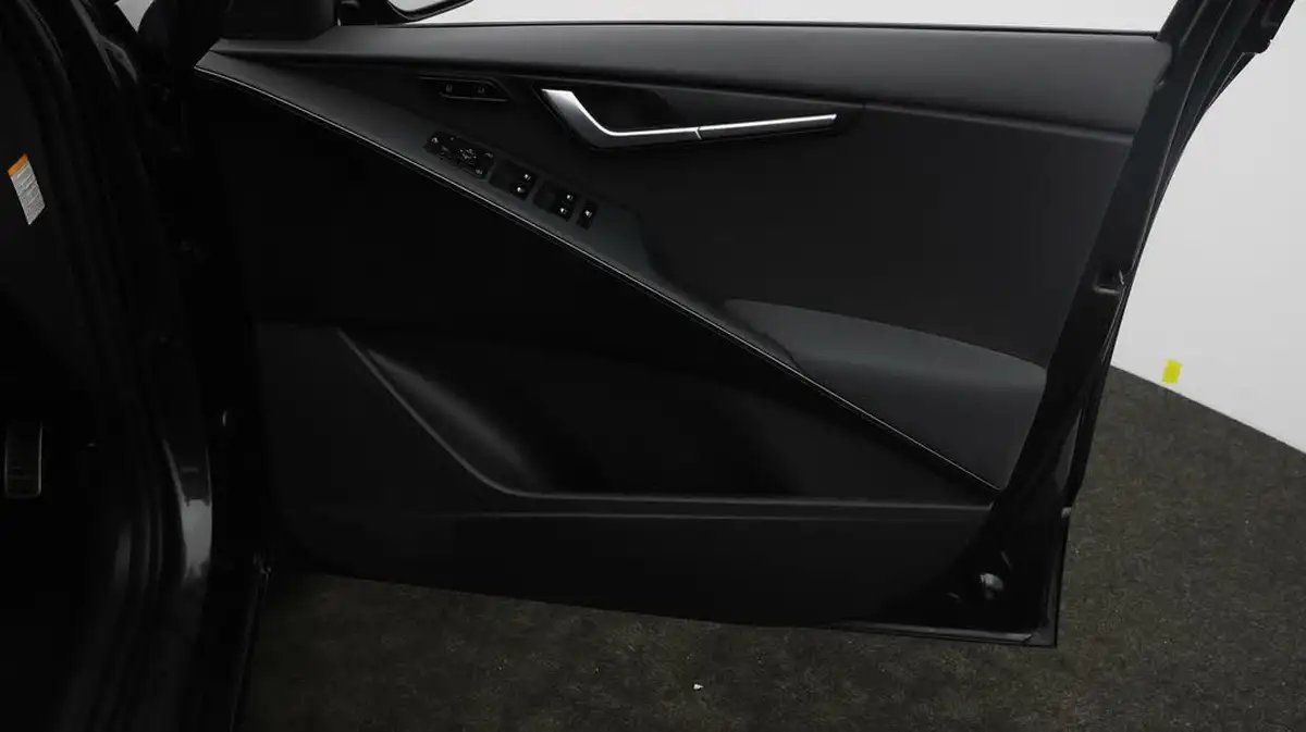 2023-kia-niro-ev-e-4-big-14