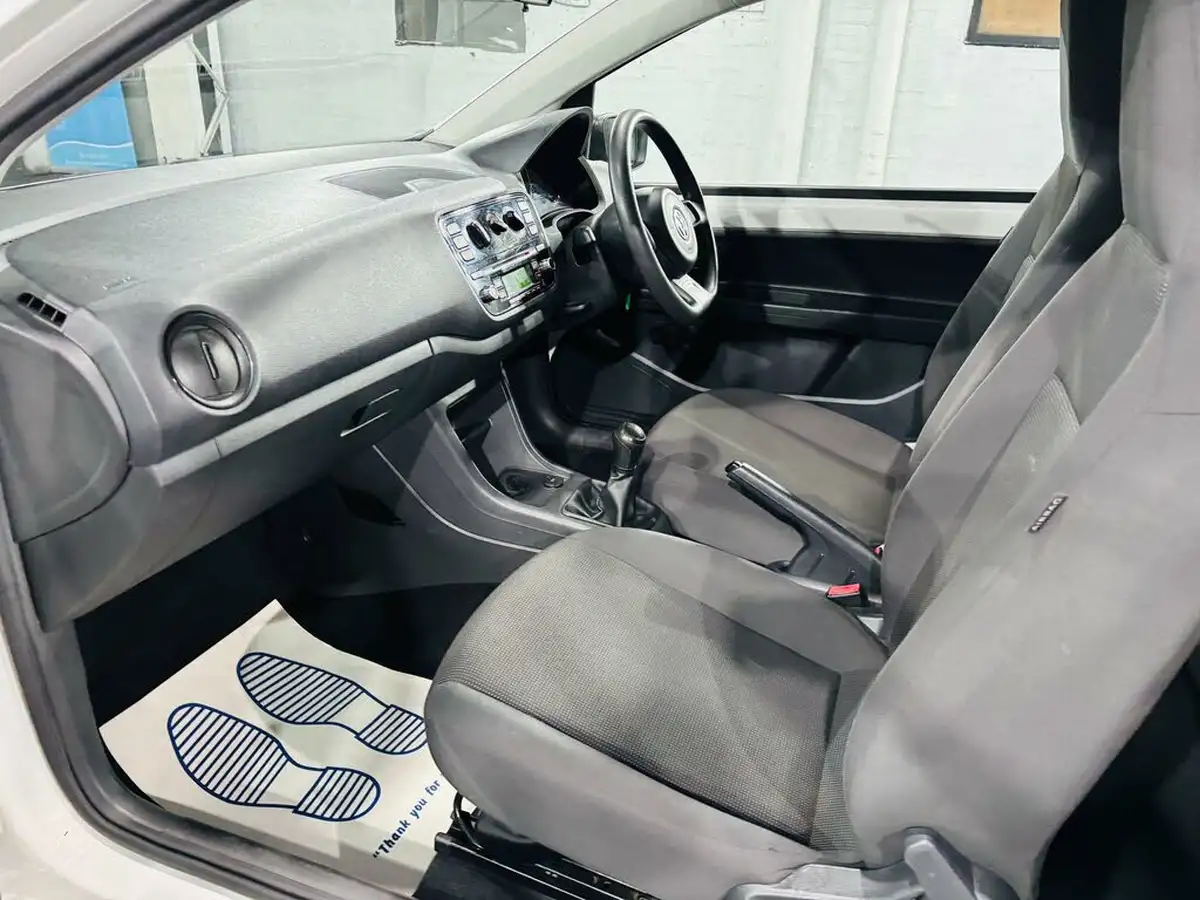 2012-volkswagen-up-10-take-up-59bhp-3d-big-11
