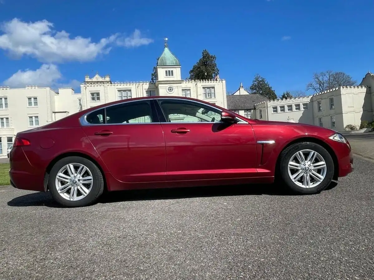2013-jaguar-xf-22td-luxury-200ps-ss-saloon-4d-auto-big-3