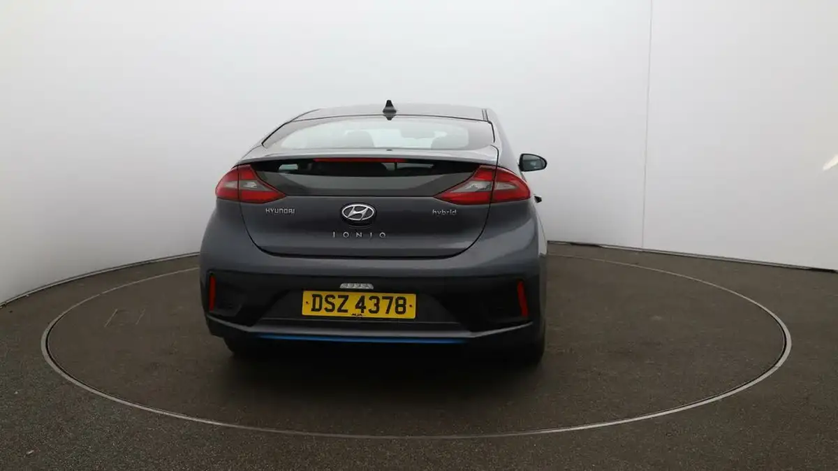 2019-hyundai-ioniq-16-gdi-premium-hybrid-big-49