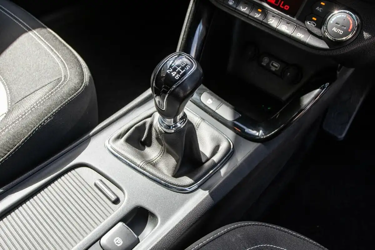 2018-kia-ceed-10-t-gdi-gt-line-hatchback-big-33