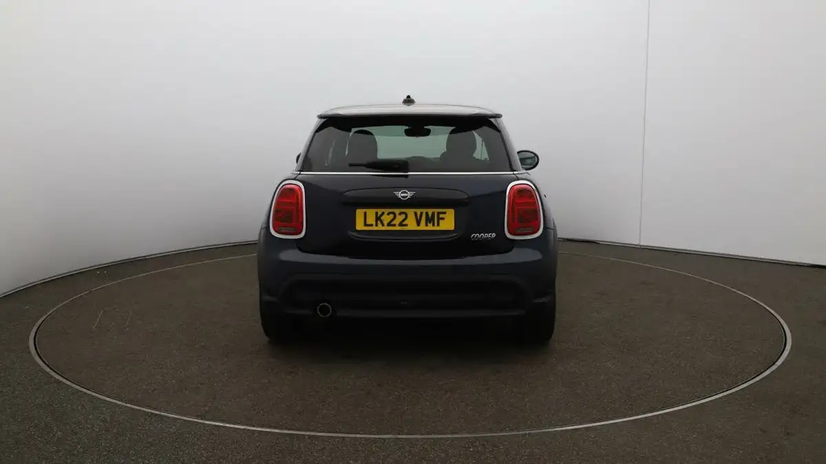 2022-mini-cooper-15-cooper-exclusive-hatchback-3d-big-48