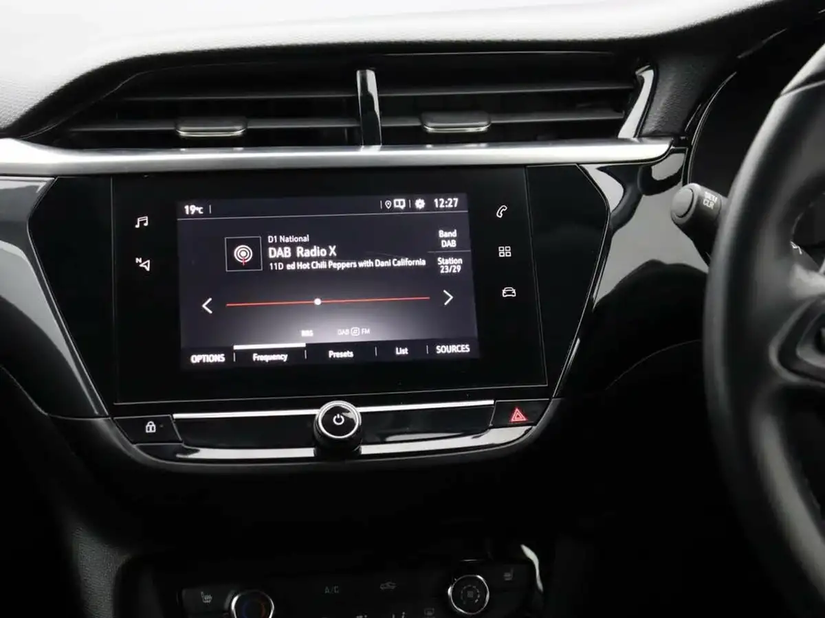 2020-vauxhall-corsa-12-turbo-elite-nav-auto-big-6
